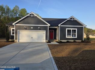 2928 Tucker Hill Dr, Grimesland, NC 27837