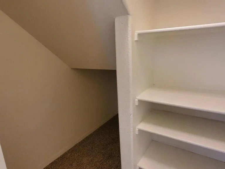1853 E Shannon St — Photo 14