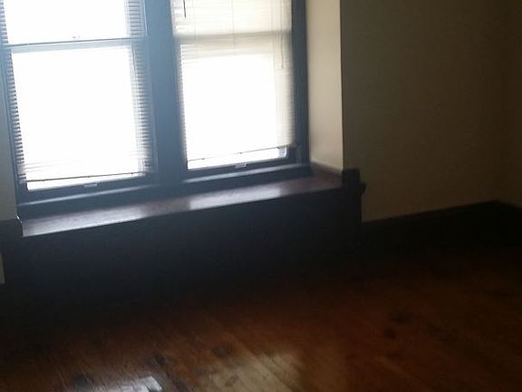 3rd image of 11735 Franklin Blvd