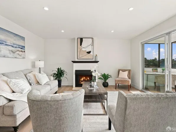 1343 Palos Verdes Dr APT 8, San Mateo, CA 94403