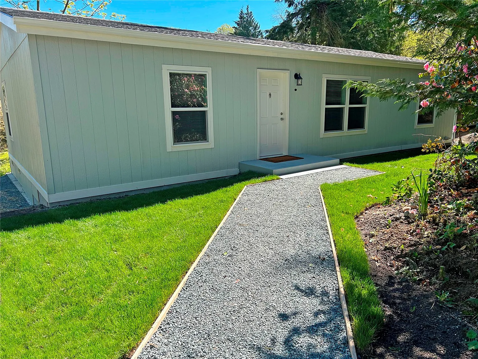 1566 Dallman Road photo 1