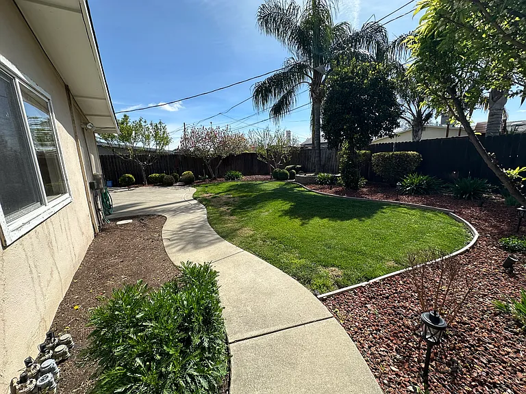 500 McKnight Ln — Photo 18