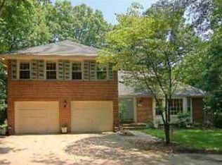 10129 Red Spruce Rd, Fairfax, VA 22032