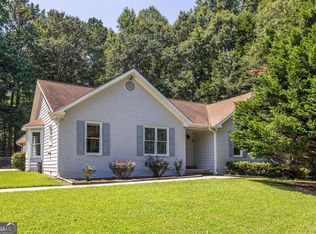 215 Valley Brook Trl, Jonesboro, GA 30238