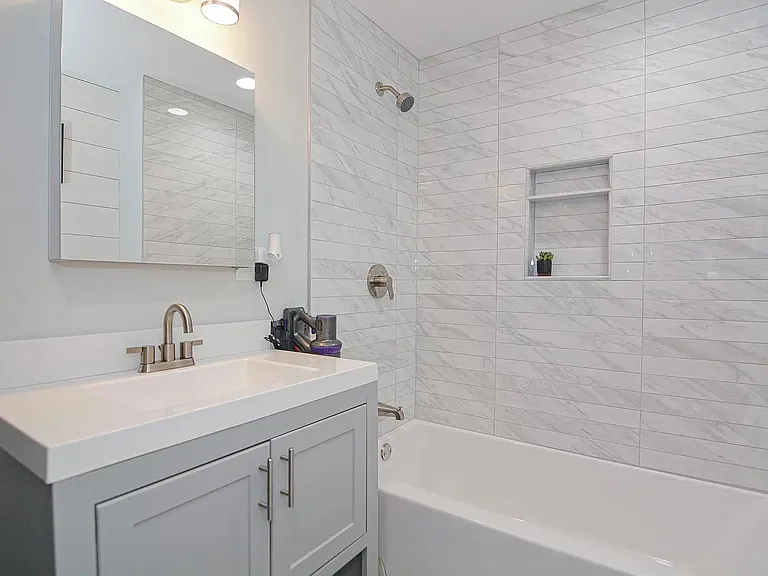 10 Grant St #1 — Photo 11