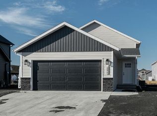 1275 Marlys Dr W, West Fargo, ND 58078