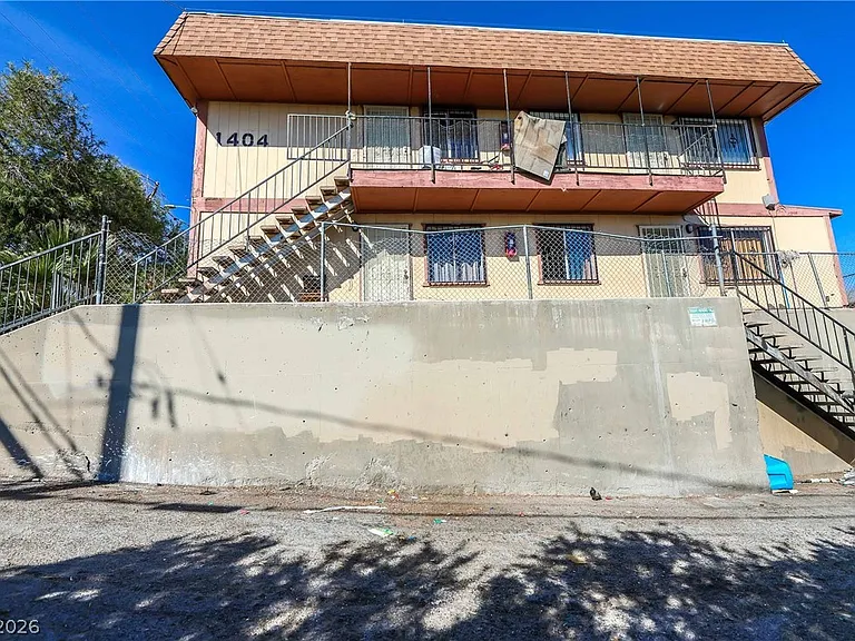1404 E Mesquite Ave #8 — Photo 20