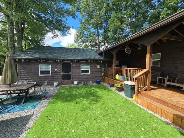 50 Eagles Rest Dr, Pipestem, WV 25979