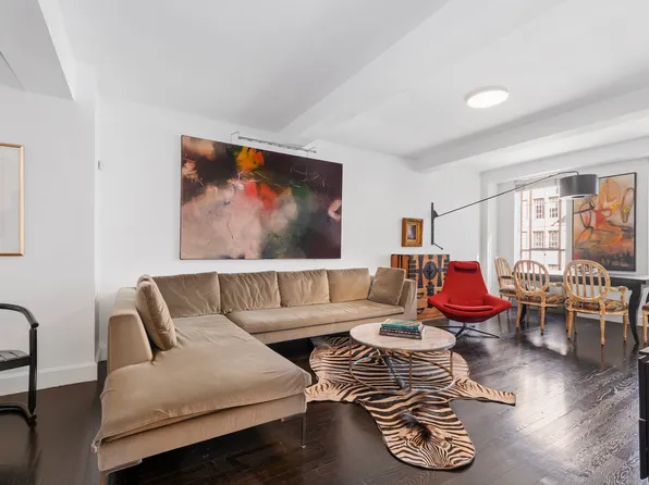 333 West 56th Street 8I image 2 of 14