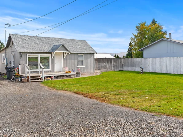 2301 N Wenas Rd, Selah, WA 98942
