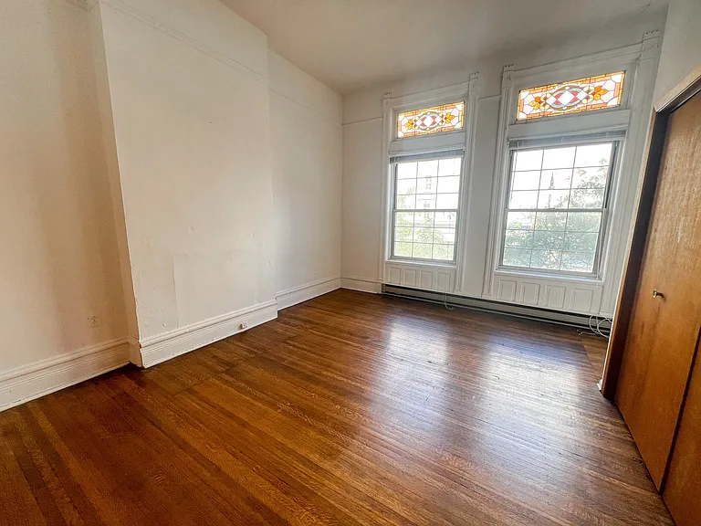 2330 N. Clark St. — Photo 1