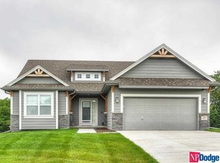 34 Alder Cir, Council Bluffs, IA 51503