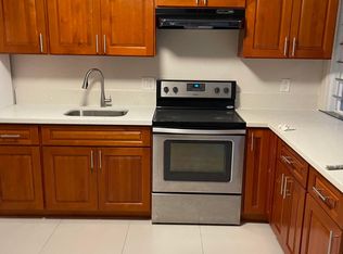 1627 Hauiki St, Honolulu, HI 96819