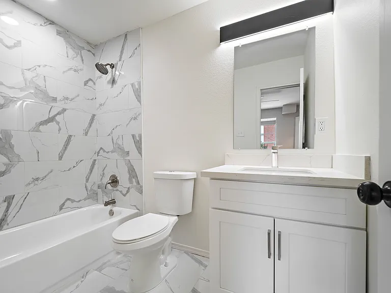 Saphira Apartments — Photo 15