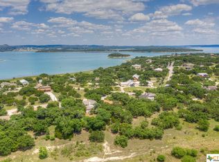 652 Lake Island Dr, Canyon Lake, TX 78133