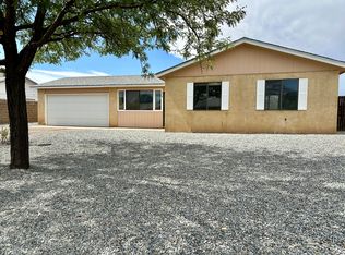 715 Sunflower Dr SW, Rio Rancho, NM 87124