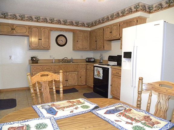 4th image of 6436 Firethorn Ave