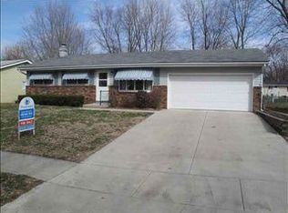 108 Ginger Creek Ct, Bloomington, IL 61704