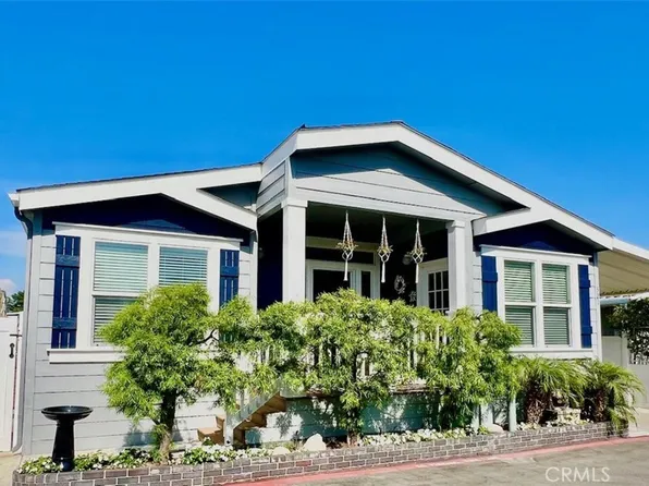 321 Mayflower Dr, Newport Beach, CA 92660