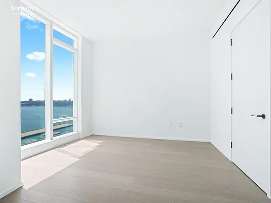 Rented by Sotheby's International Realty | media 13