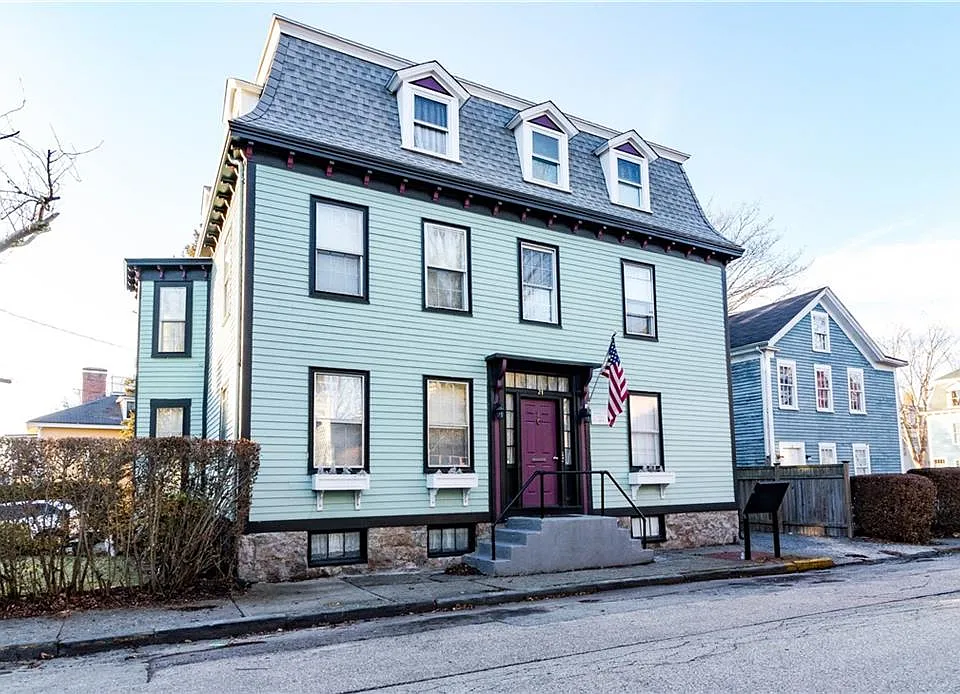 21 School St #3