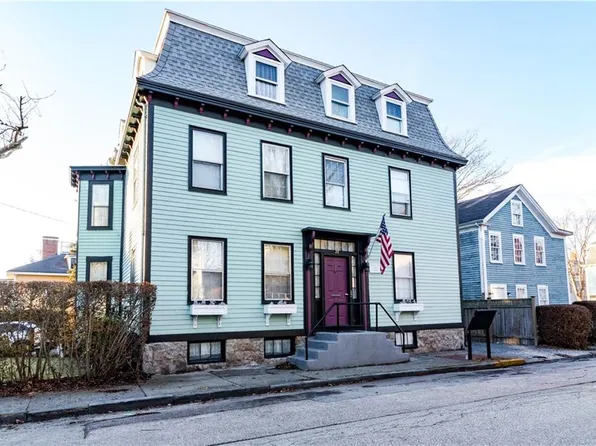 21 School St Unit 4, Newport, RI 02840