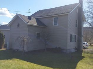 1792 W Meeting House Rd, Cortland, NY 13045