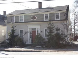 33 Elm St, Topsham, ME 04086