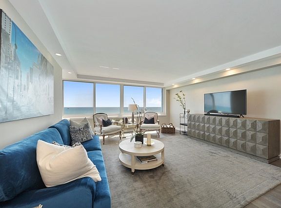 3rd image of 1440 N Lake Shore Dr APT 29C