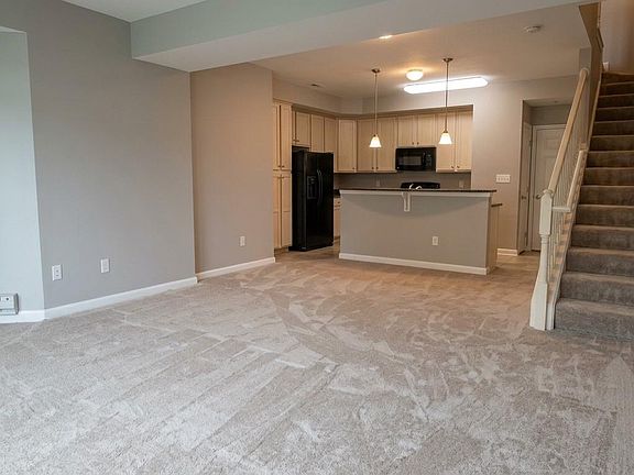 4th image of 21650 Romans Dr