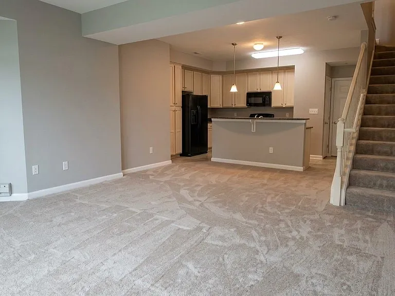 21650 Romans Dr — Photo 4