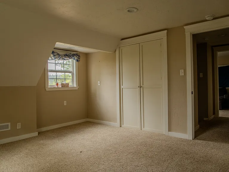 11690 Tabeaud Rd — Photo 17