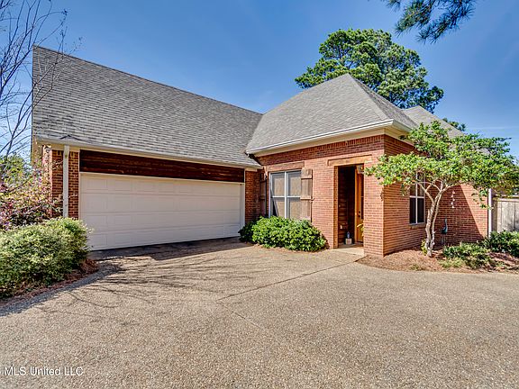 4th image of 1406 Windrose Dr