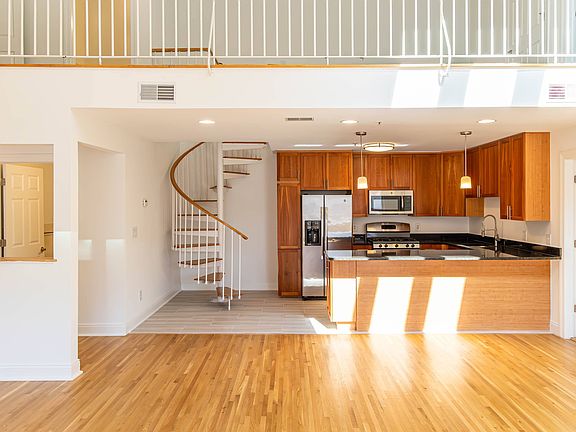 2nd image of 312 Portside Dr #233