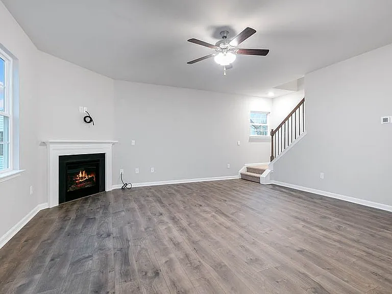 229 Winterberry Way — Photo 4