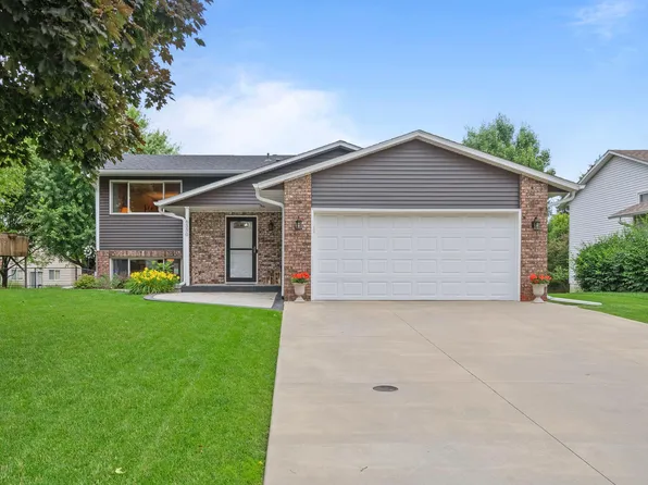 6550 21st St N, Oakdale, MN 55128