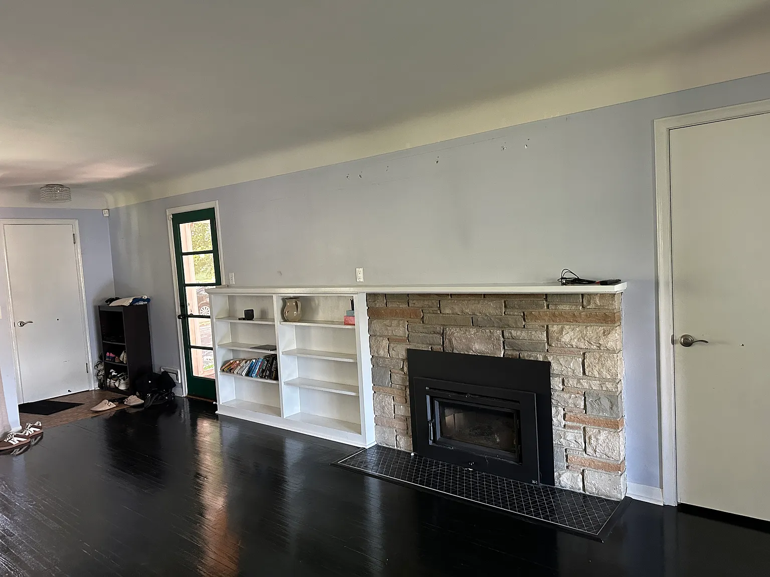 4 bed, 2085 sqft, $3,975 — Photo 3