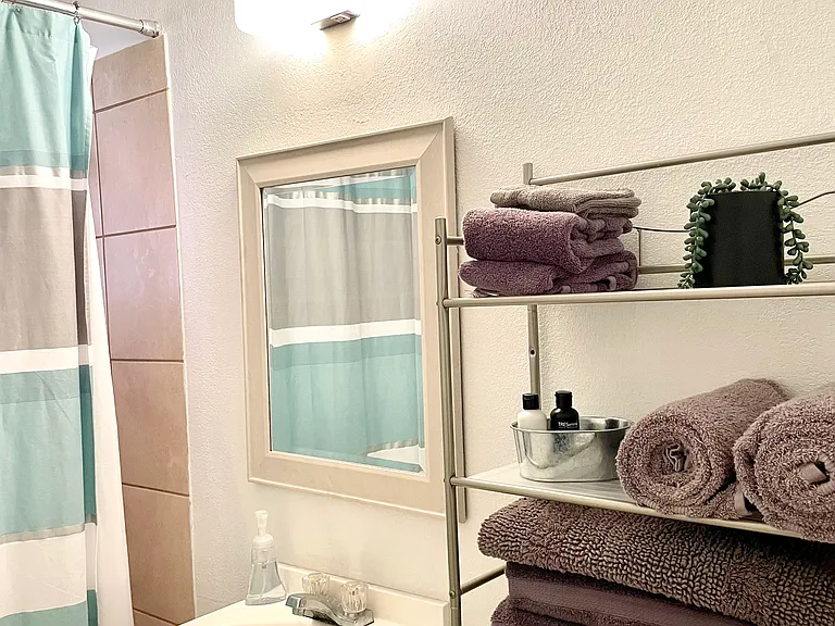 3901 Hercules Ave — Photo 7