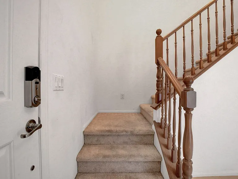 7110 Purple Iris Ave — Photo 32