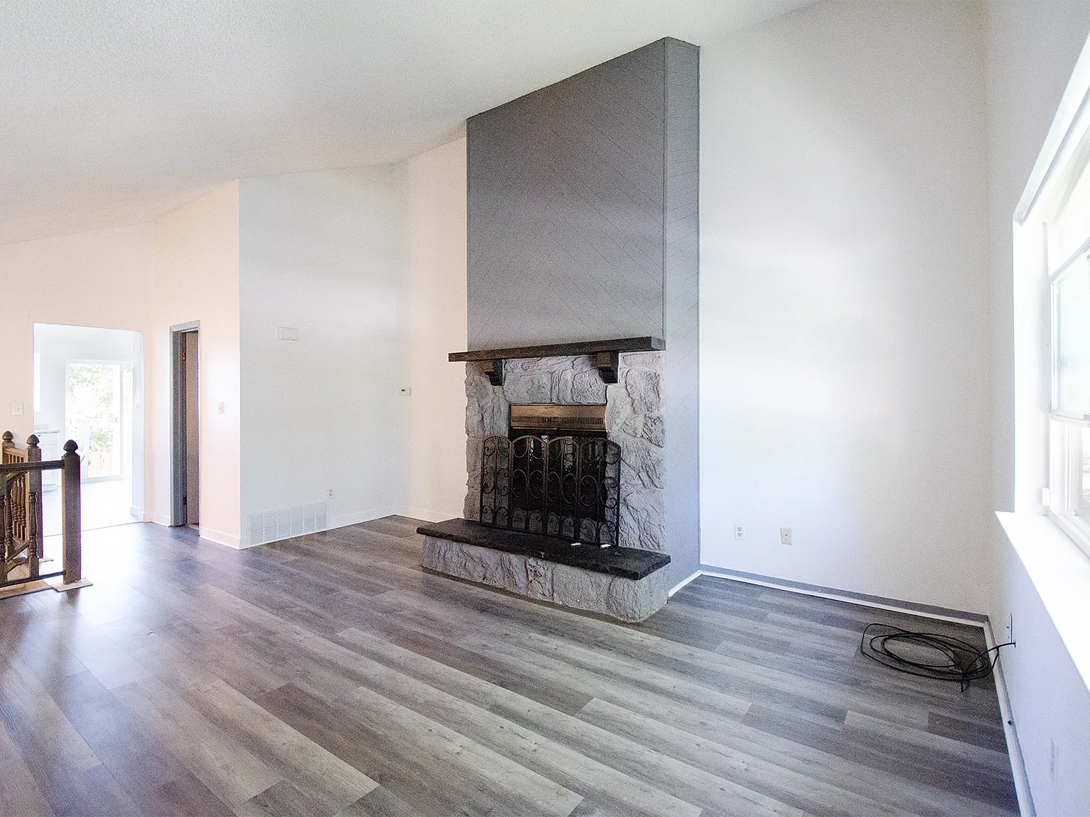 2 bed, 1.5 bath, 1428 sqft, $1,975 — Photo 4