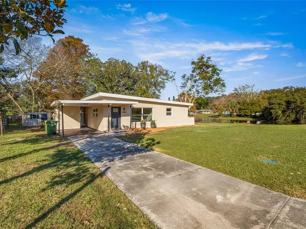 1111 Glenn Ridge Dr, Leesburg, FL 34748