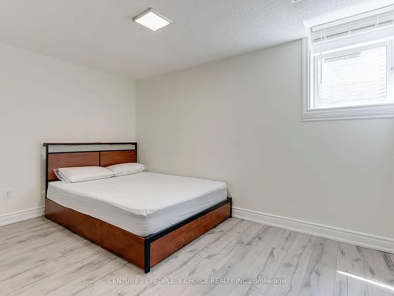 5358 Bellows Ave #BASEMENT — Photo 14