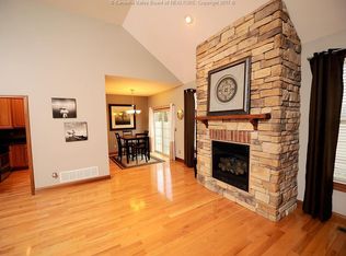 49 Wills Dr, South Charleston, WV 25309