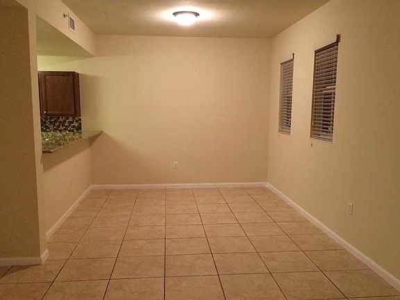 3rd image of 11403 NW 89th St APT 211