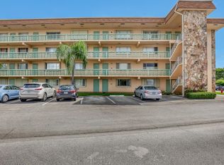 300 Village Green Cir #120, Palm Springs, FL 33461