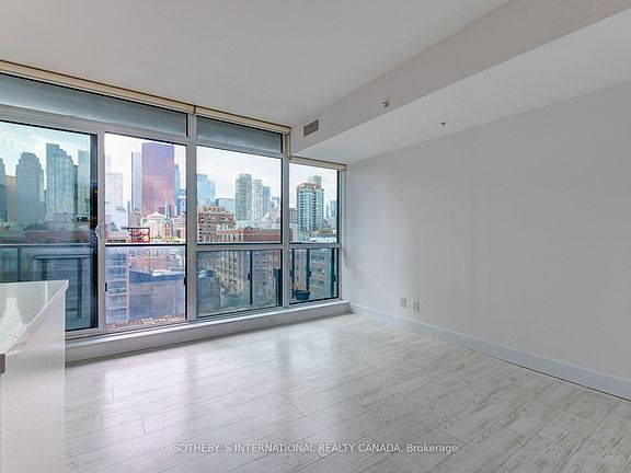 5th image of 39 Sherbourne St #1004