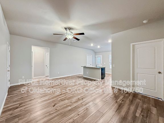 4th image of 1609 Vermilion Ln