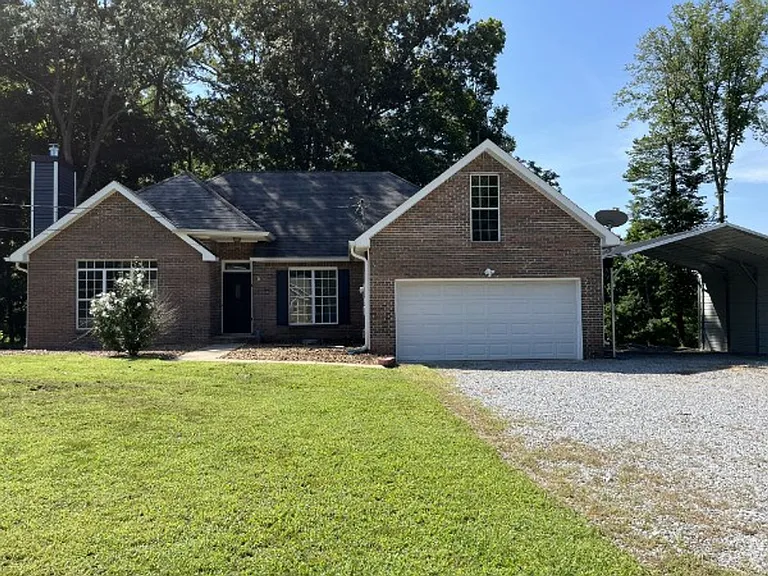 1130 Hunting Creek Ct — Photo 2