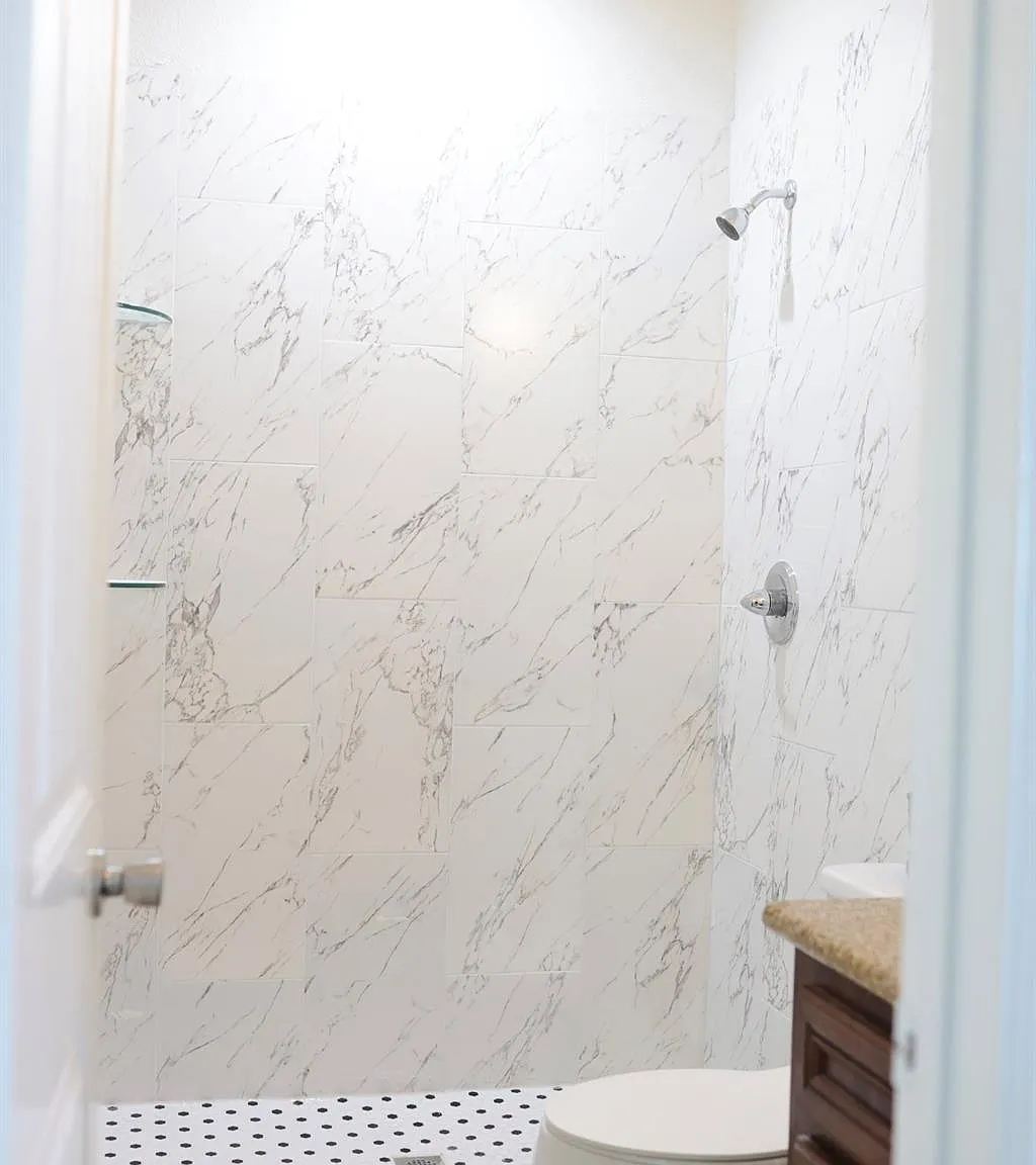 2 bed, 1.0 bath, 900 sqft, $1,100 — Photo 2