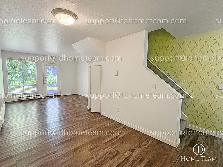 1916 E Fir St #5 — Photo 6